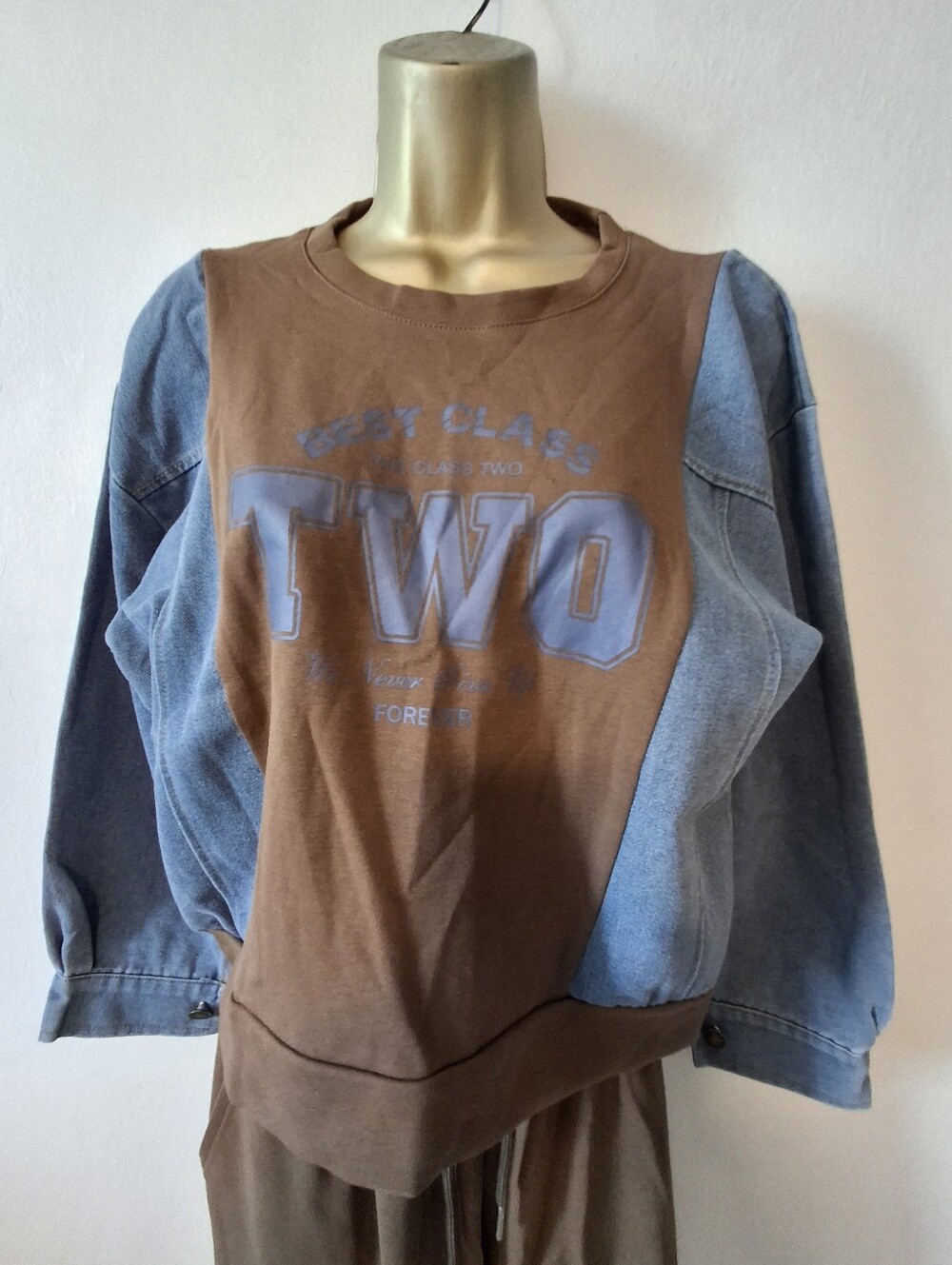 Two-Tone Brown and Denim Relaxed Sweatshirt Set - Picture 2 of 4
